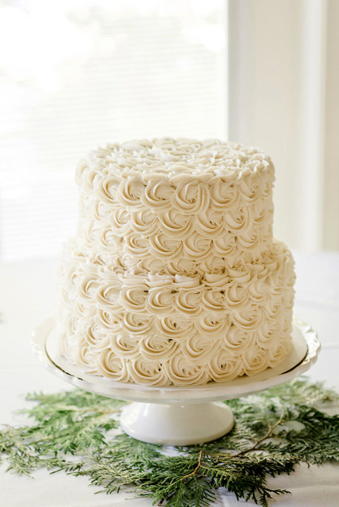 a rosette wedding cake at fox hill